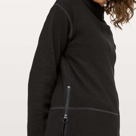 Lululemon On Repeat Mock Neck - Picture 2 of 9